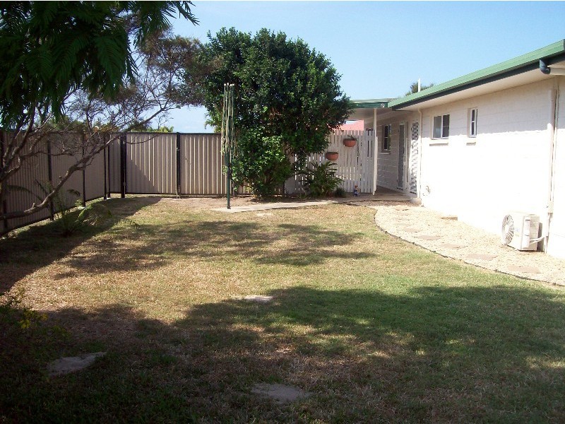2 Rose Street, Proserpine QLD 4800