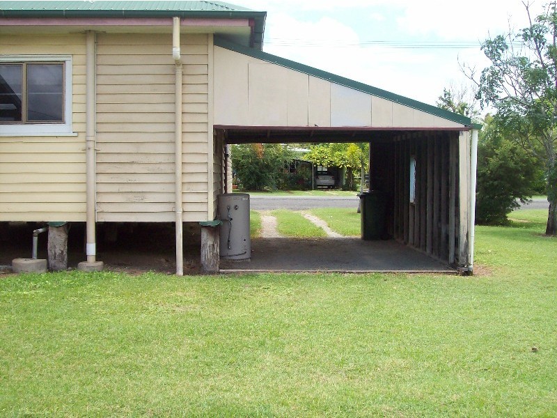 13 Elizabeth Street, Proserpine QLD 4800
