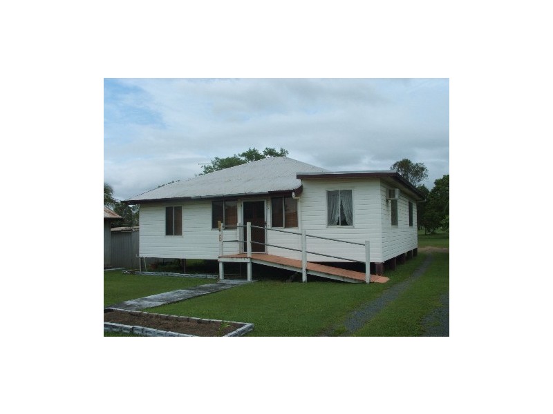 6 Joan Street, Proserpine QLD 4800