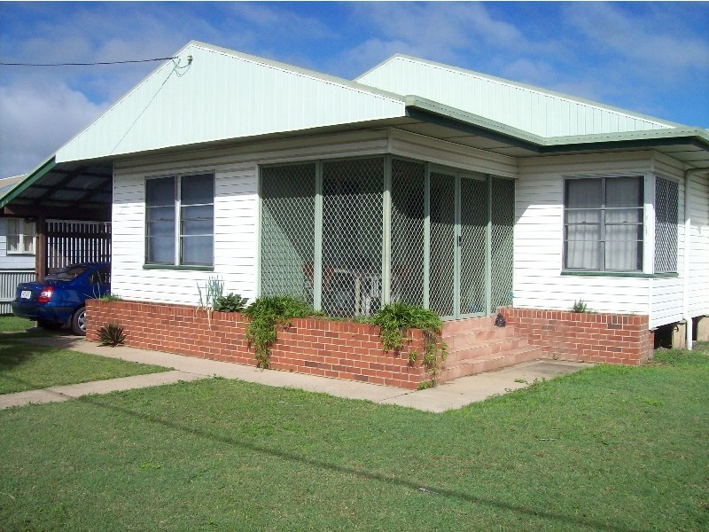 4 Blair Street, Proserpine QLD 4800