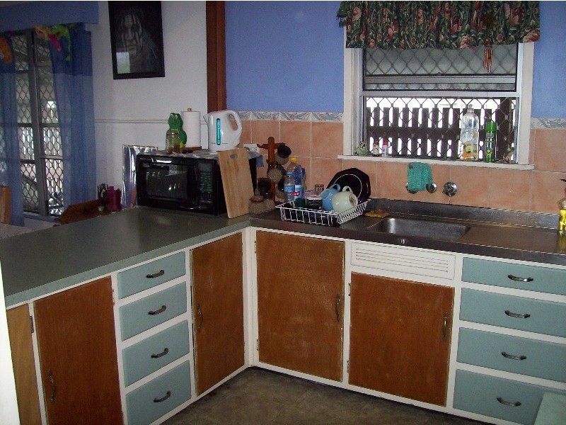 4 Blair Street, Proserpine QLD 4800