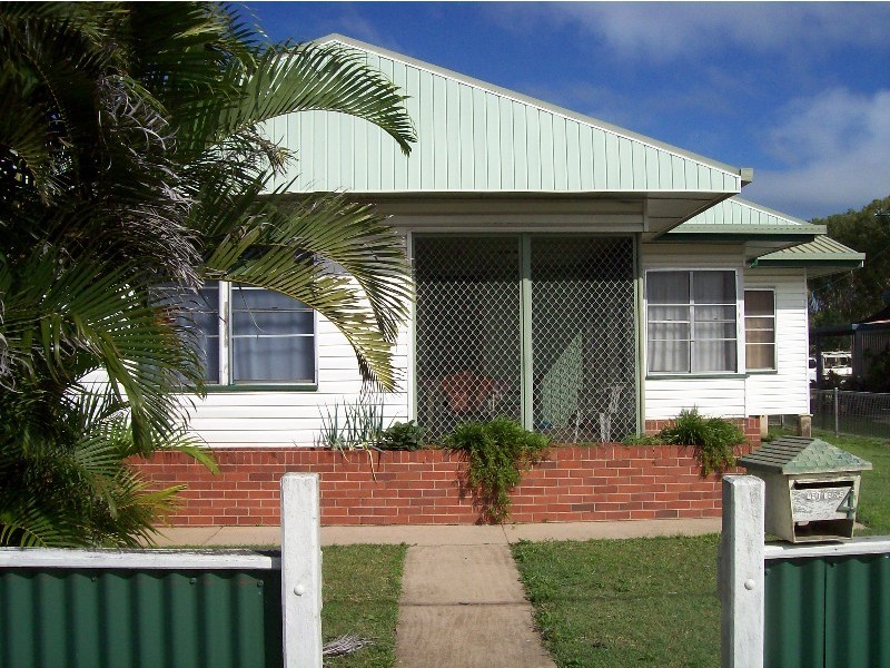 4 Blair Street, Proserpine QLD 4800
