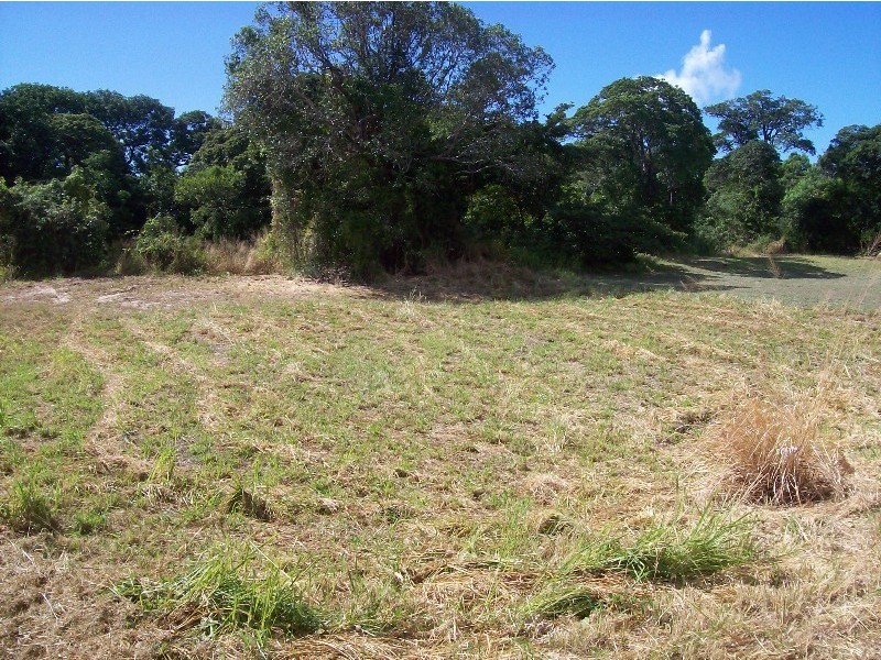 100 Gloucester Avenue, Hideaway Bay QLD 4800