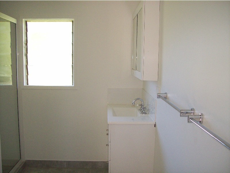 19 Elizabeth Street, Proserpine QLD 4800