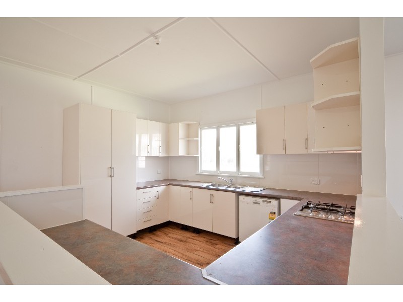 19 Elizabeth Street, Proserpine QLD 4800