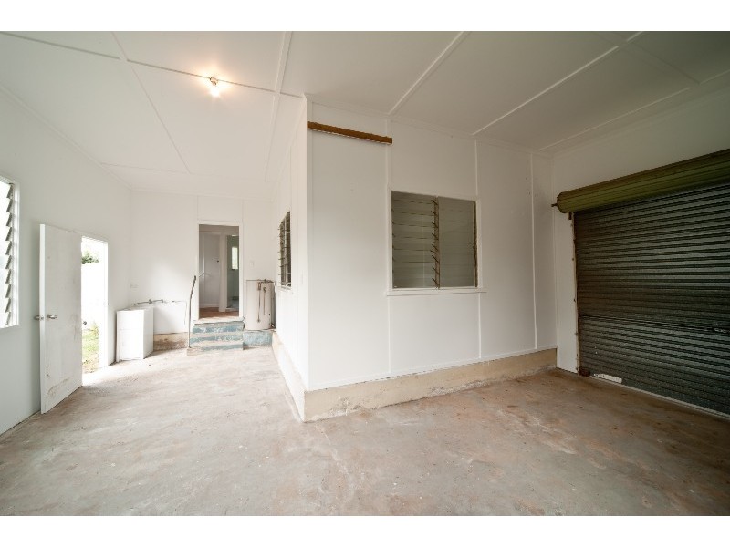 19 Elizabeth Street, Proserpine QLD 4800