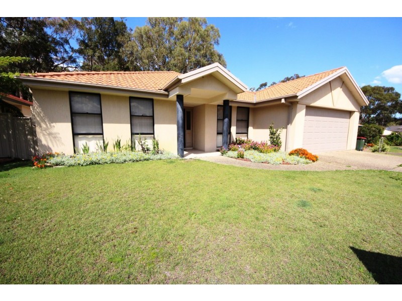 4 Yulgilbar Pl, South West Rocks NSW 2431