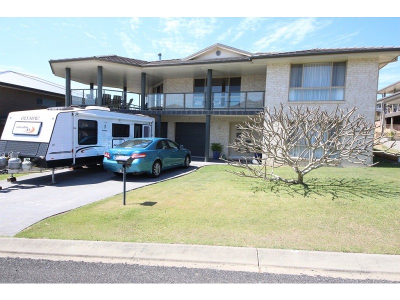 3 Grandview Pl, South West Rocks NSW 2431
