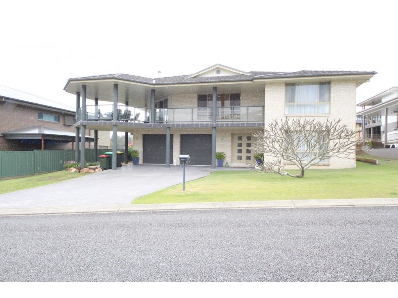 3 Grandview Pl, South West Rocks NSW 2431