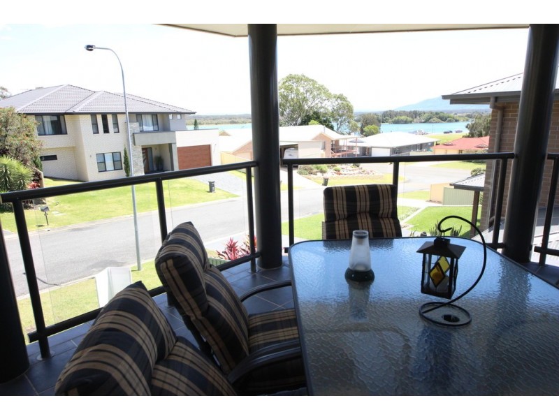 3 Grandview Pl, South West Rocks NSW 2431