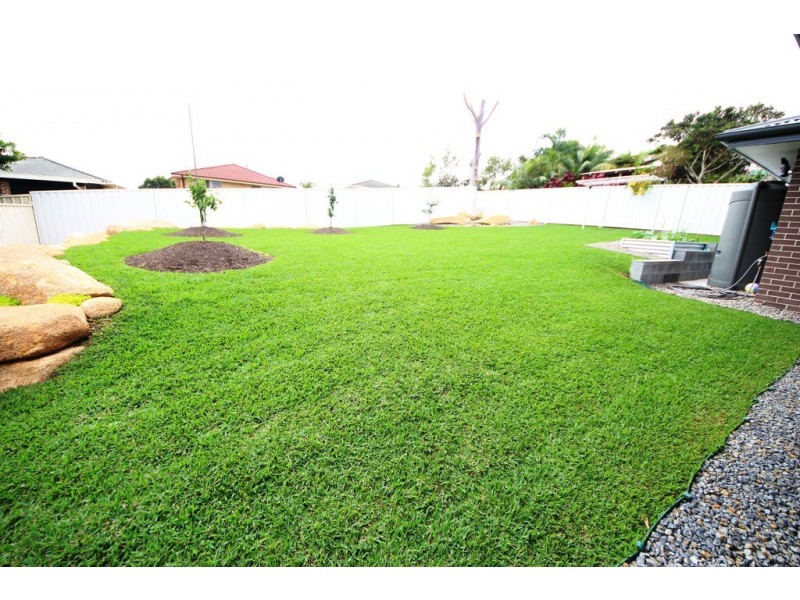 13 Rafferty Cres, South West Rocks NSW 2431