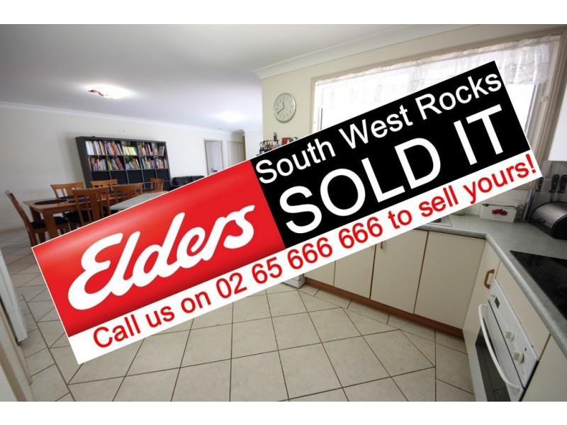 17 Athol Elliott Pl, South West Rocks NSW 2431