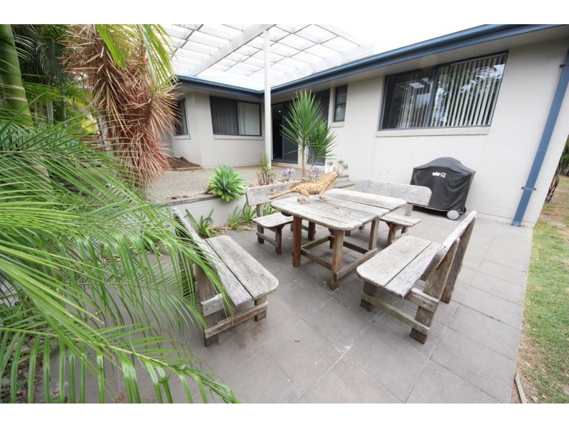 45 Dennis Cres, South West Rocks NSW 2431