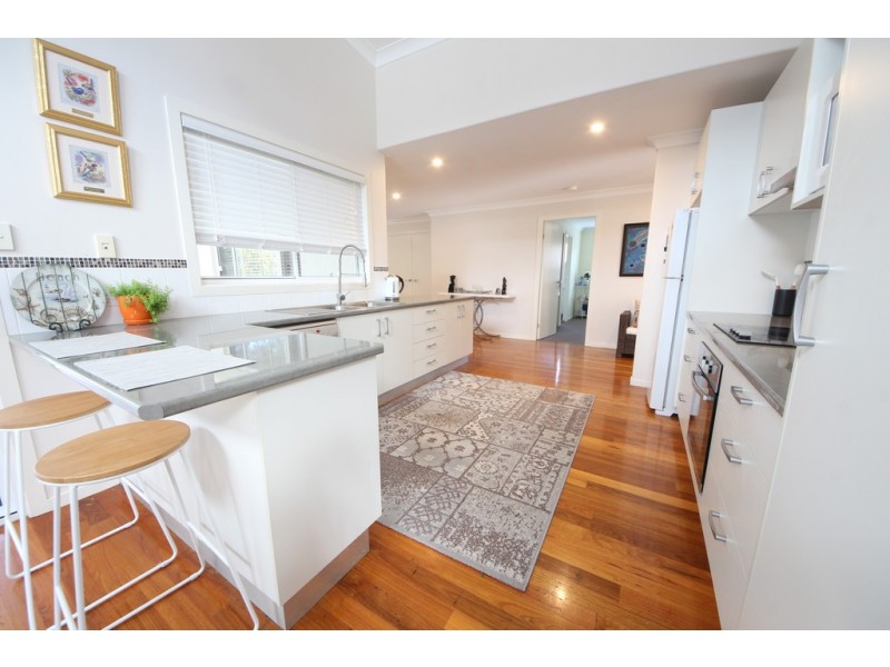 10 Yulgilbar Pl, South West Rocks NSW 2431