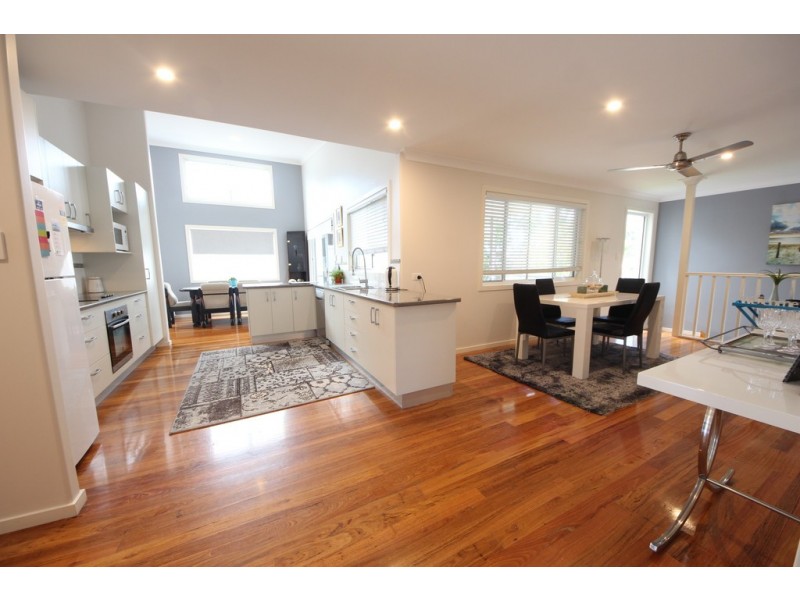 10 Yulgilbar Pl, South West Rocks NSW 2431