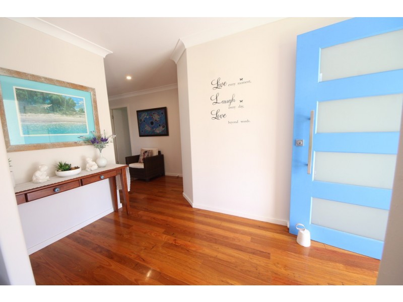 10 Yulgilbar Pl, South West Rocks NSW 2431