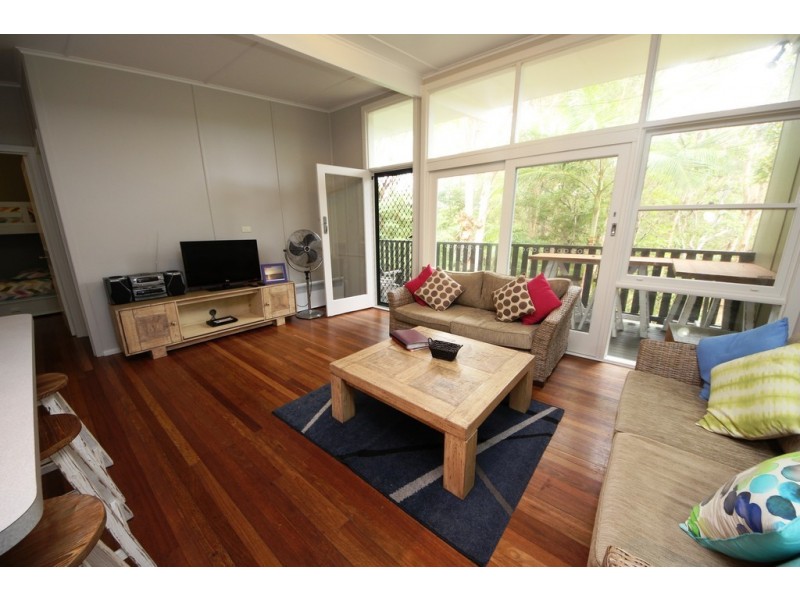 8 East st, Arakoon NSW 2431