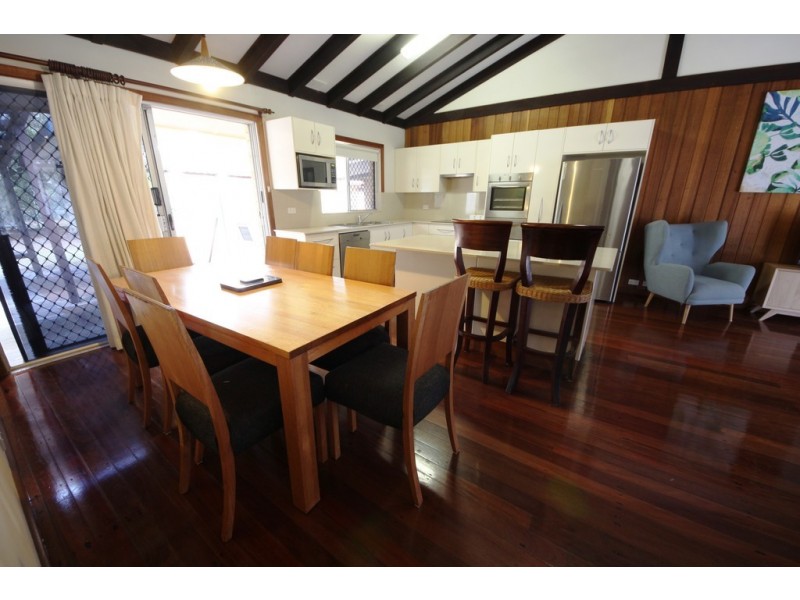 30 Bay St, Hat Head NSW 2440