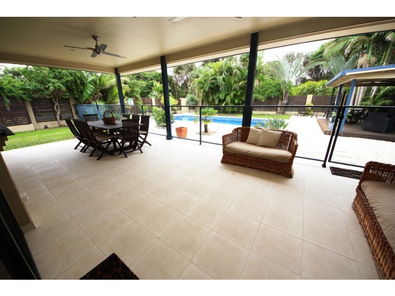 16 Bay St, Hat Head NSW 2440