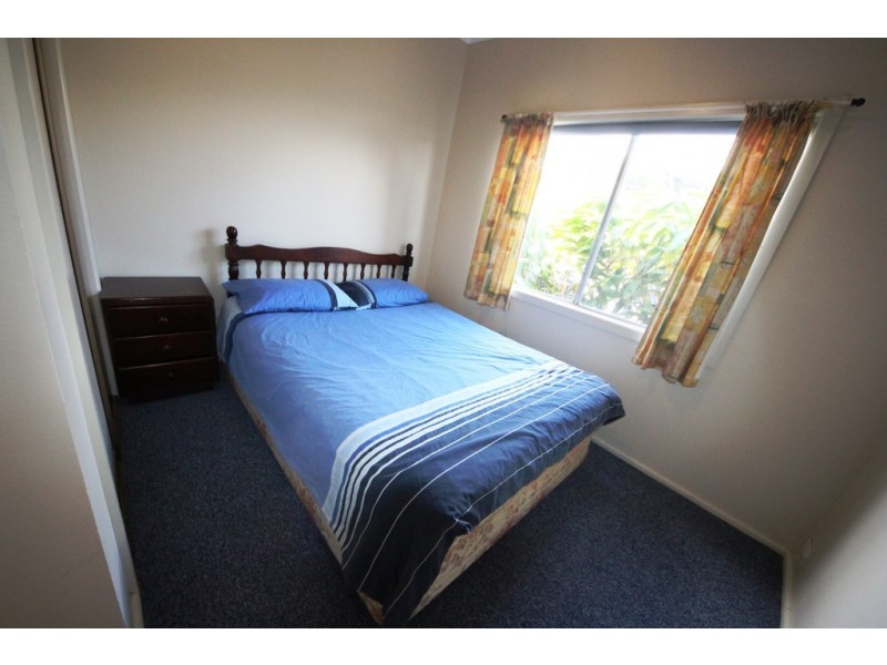 17 Straight St, Hat Head NSW 2440