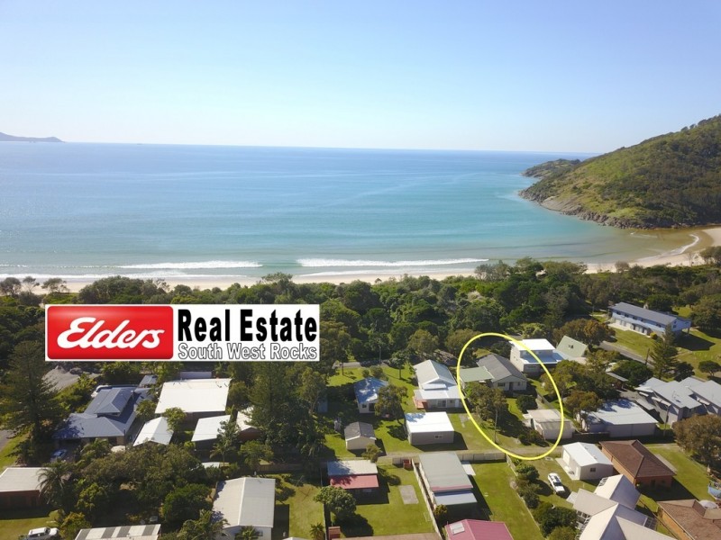 6 Bay St, Hat Head NSW 2440