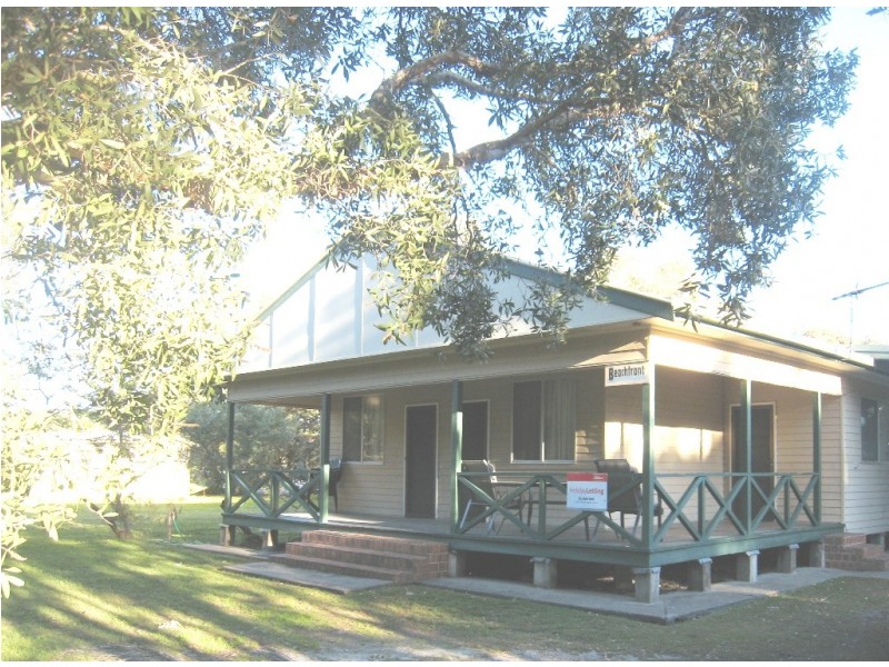 6 Bay St, Hat Head NSW 2440