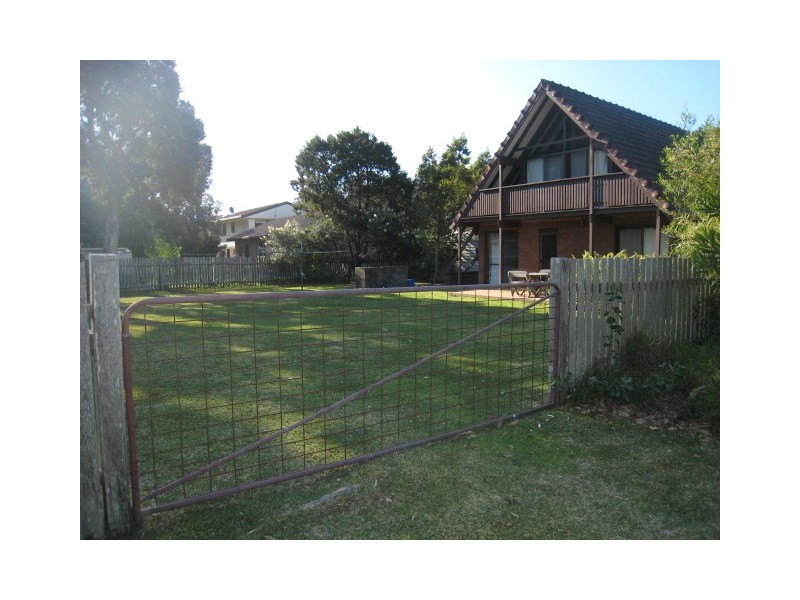 32 Hutcheson Street, Hat Head NSW 2440