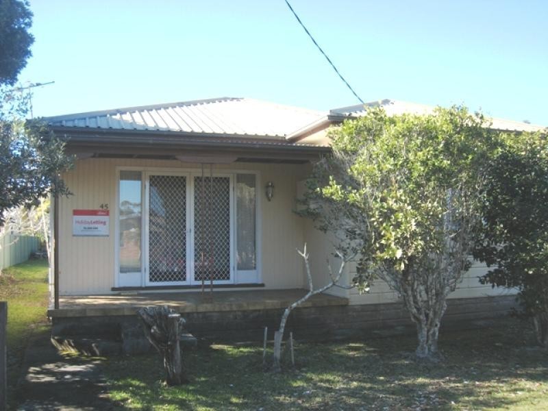 45 Straight Street, Hat Head NSW 2440