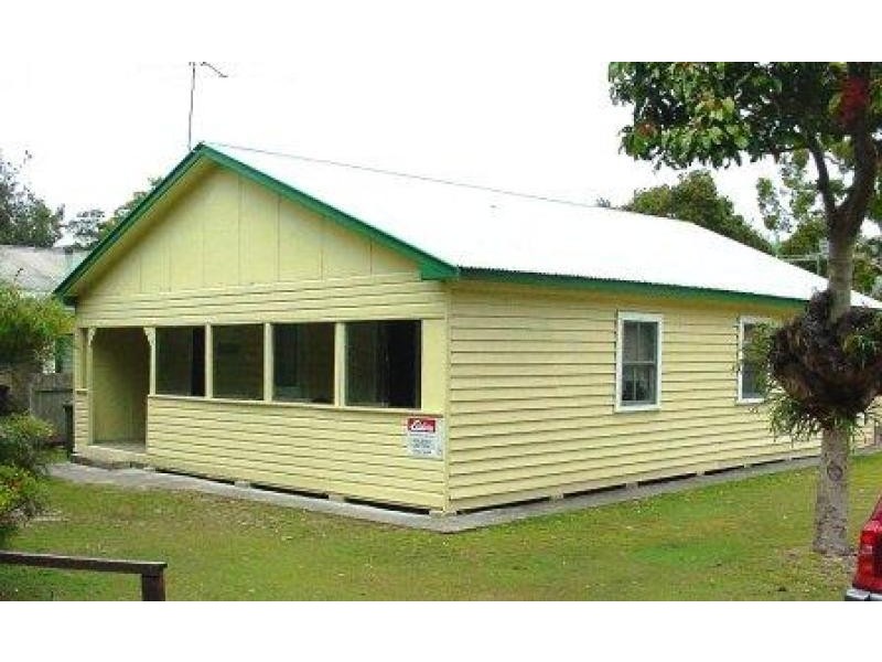 8 Bay Street, Hat Head NSW 2440