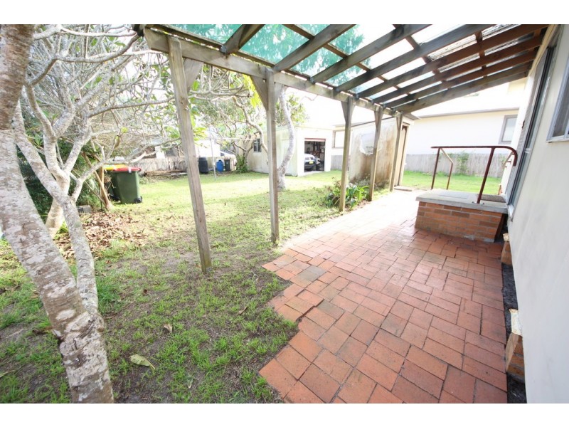 80 Straight St, Hat Head NSW 2440