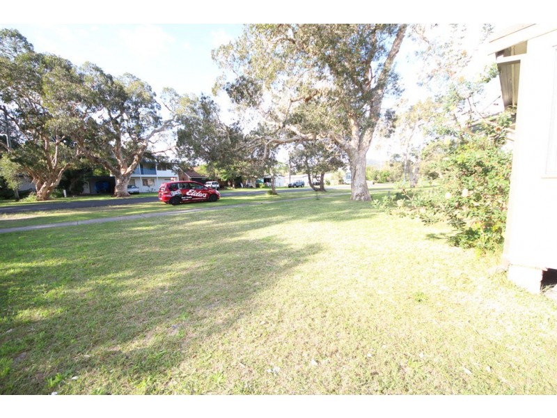 80 Straight St, Hat Head NSW 2440