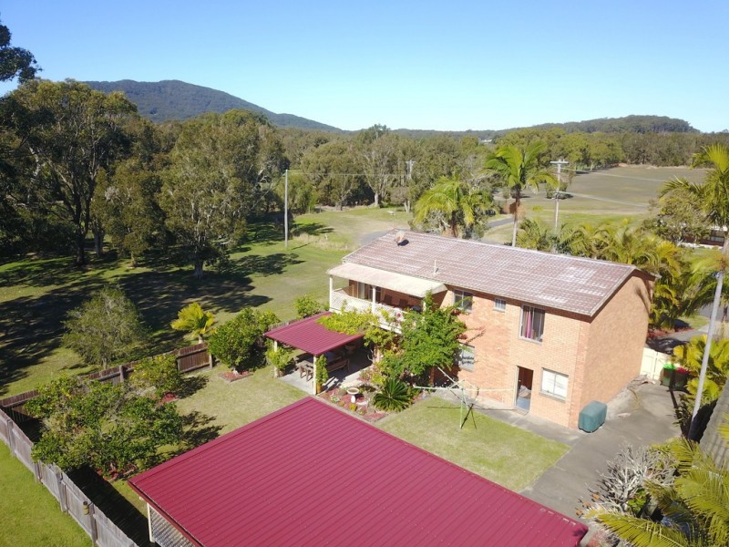 1 Simpson St, South West Rocks NSW 2431