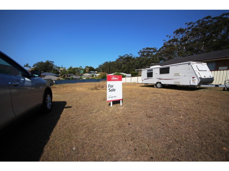 8 Pisces Pl, South West Rocks NSW 2431