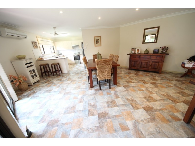 41 Athol Elliott Pl, South West Rocks NSW 2431