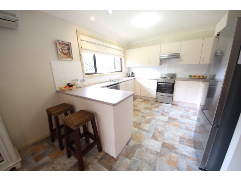 41 Athol Elliott Pl, South West Rocks NSW 2431