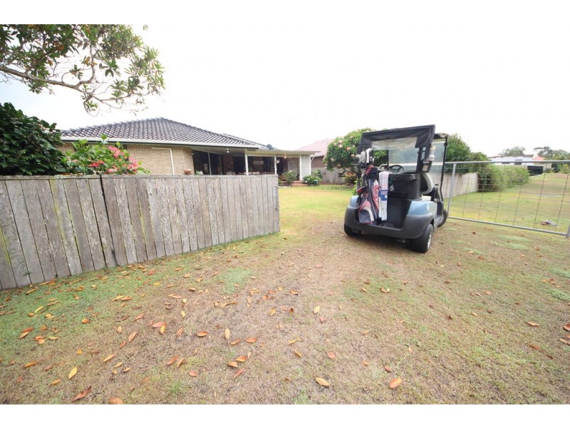 41 Athol Elliott Pl, South West Rocks NSW 2431