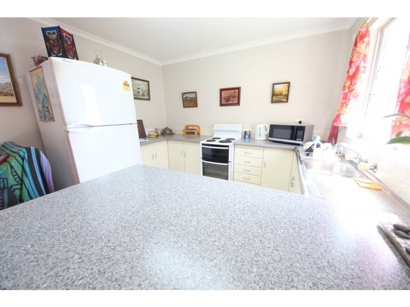 1,2,3 / 27 Phillip Drive, South West Rocks NSW 2431