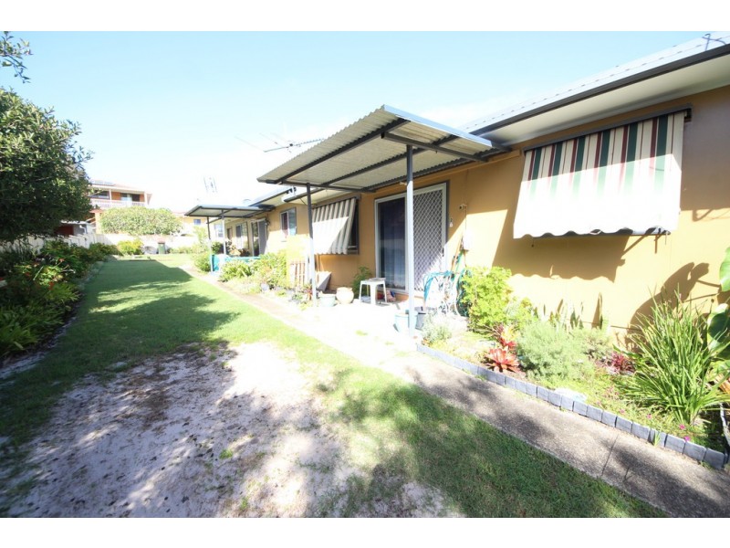 1,2,3 / 27 Phillip Drive, South West Rocks NSW 2431