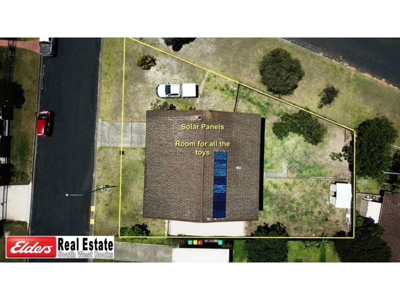 1 Lionel Hogan Cl, South West Rocks NSW 2431