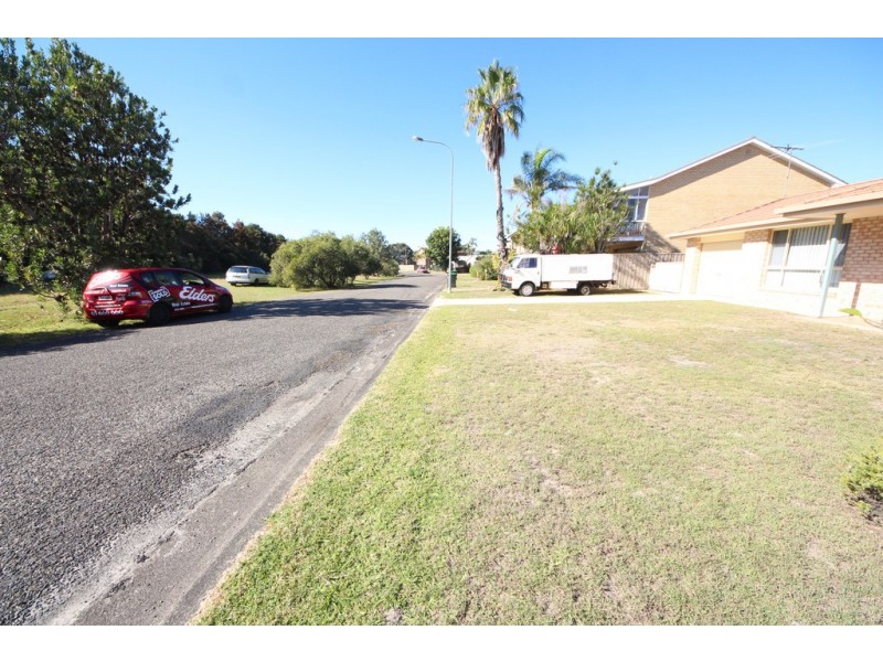 11 Kimpton St, Stuarts Point NSW 2441