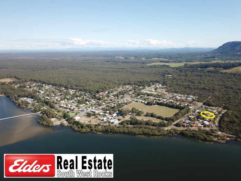 11 Kimpton St, Stuarts Point NSW 2441