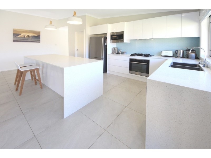 11 Rosedale Ave, South West Rocks NSW 2431