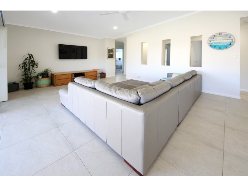 11 Rosedale Ave, South West Rocks NSW 2431