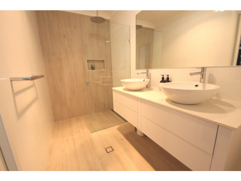 11 Rosedale Ave, South West Rocks NSW 2431