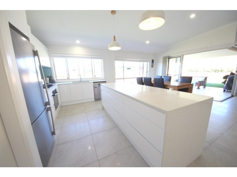 11 Rosedale Ave, South West Rocks NSW 2431