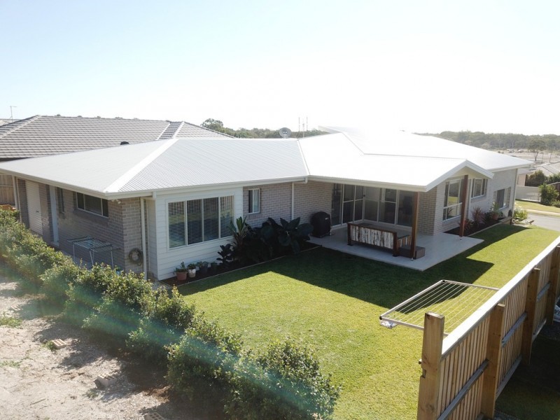 11 Rosedale Ave, South West Rocks NSW 2431
