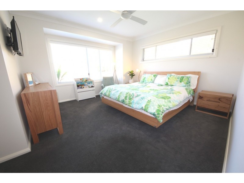 11 Rosedale Ave, South West Rocks NSW 2431