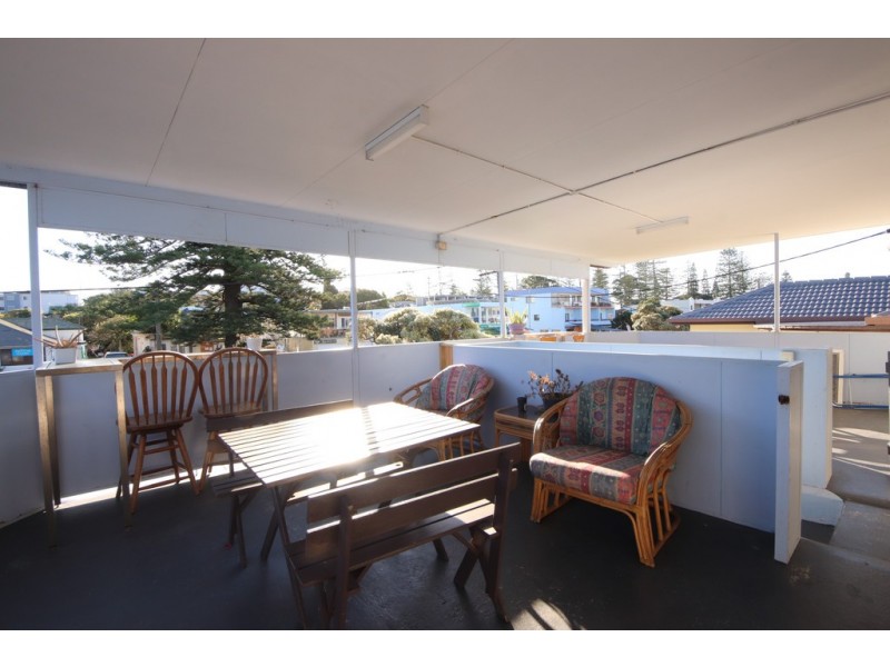 16 Memorial Avenue, South West Rocks NSW 2431