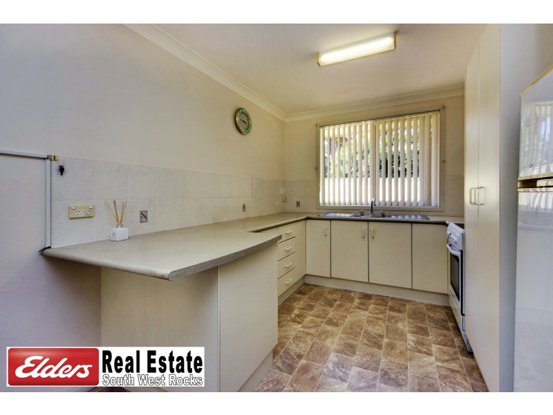 26 Bruce Field St, South West Rocks NSW 2431