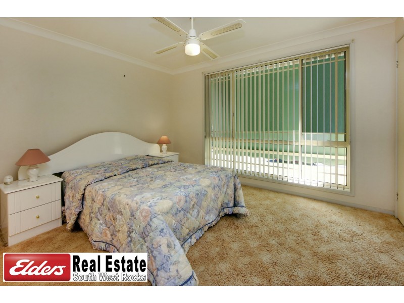 26 Bruce Field St, South West Rocks NSW 2431